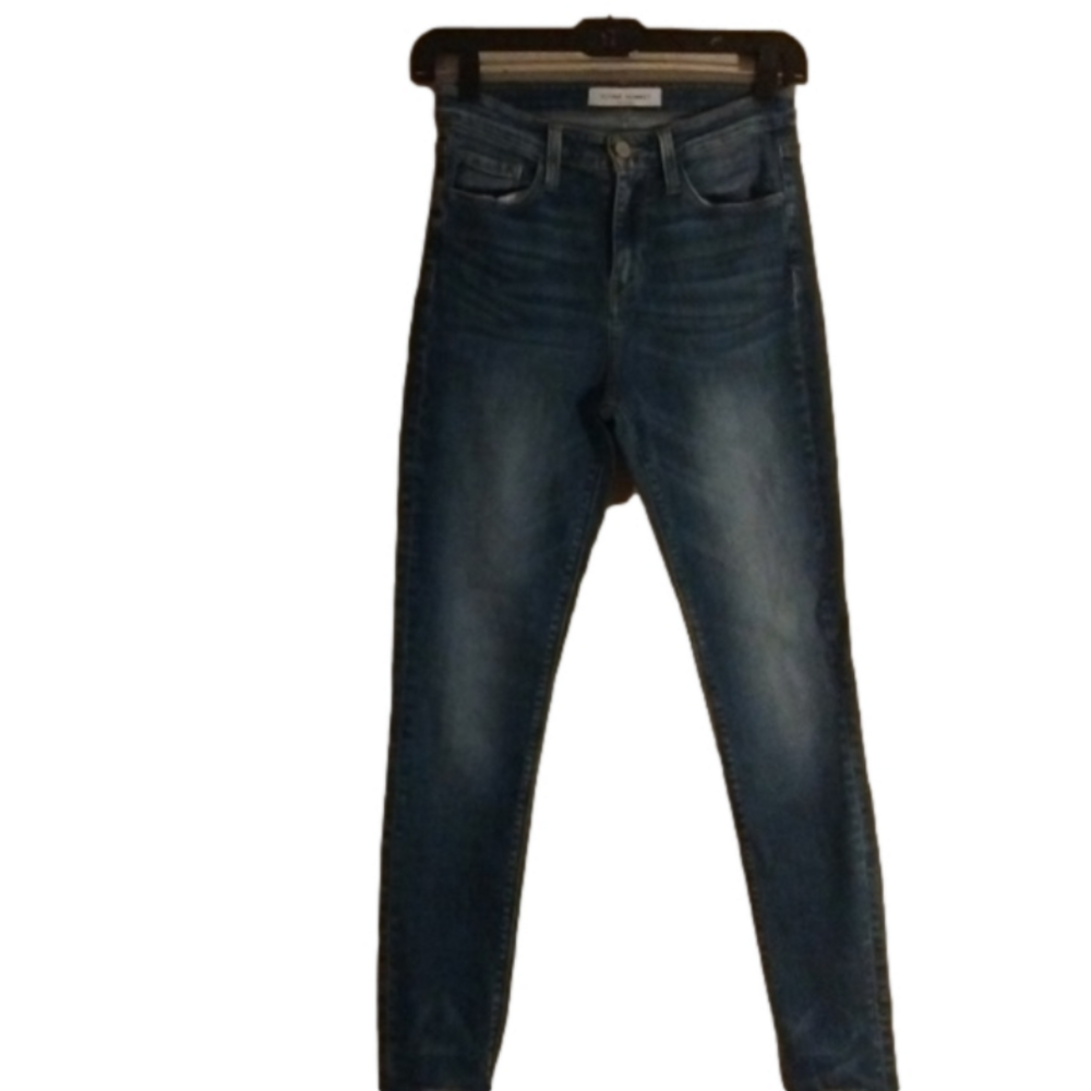 Flying Monkey Jeans. Supercute freyed hems .See measurements, no tags.